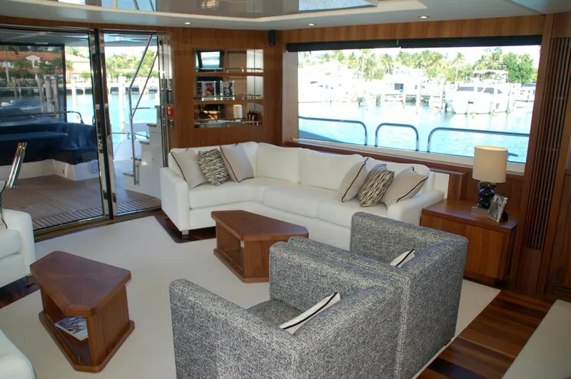 Slide: The Image of Sunseeker 86 2018 - 7