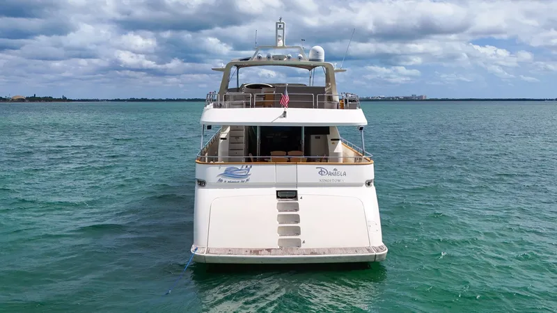 Slide: The Image of Azimut 100 2005 - 5