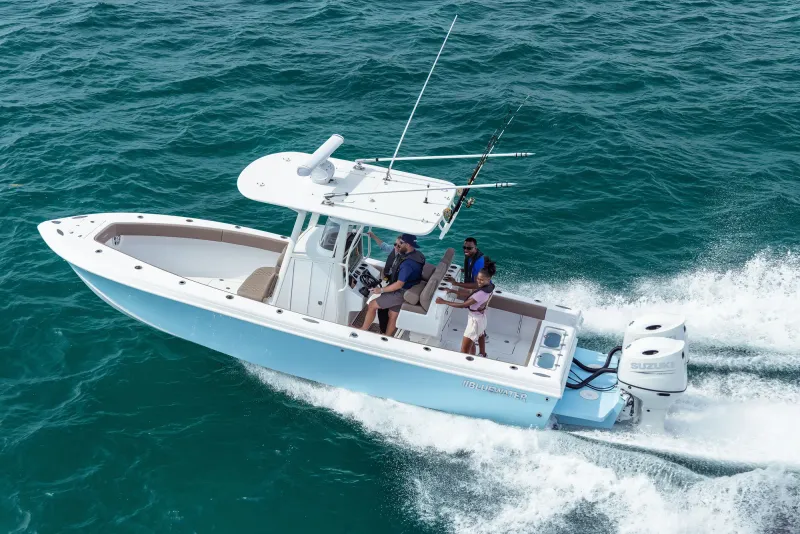 The Image of Bluewater 25T 2027 - 0