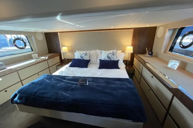 Slide: The Image of Fairline Squadron 50 2025 - 25