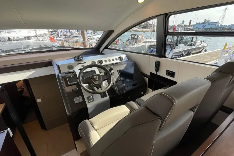 Slide: The Image of Fairline Squadron 50 2025 - 18