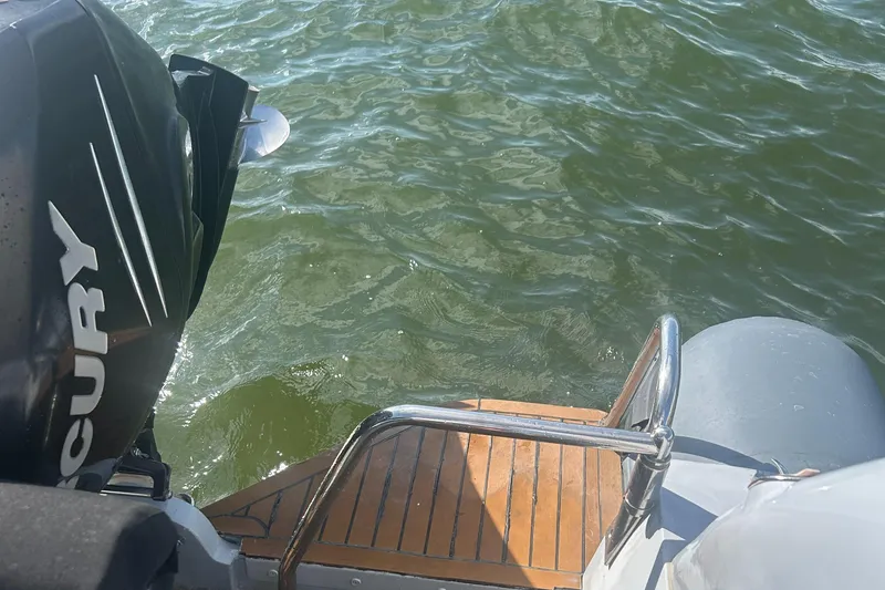 Slide: The Image of RIB U-23 Carbon Hull 2008 - 25