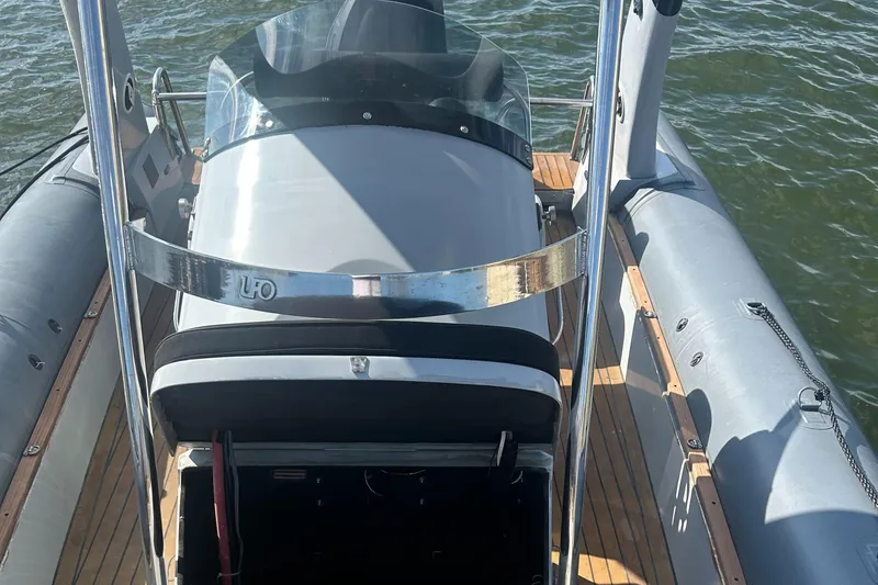Slide: The Image of RIB U-23 Carbon Hull 2008 - 28