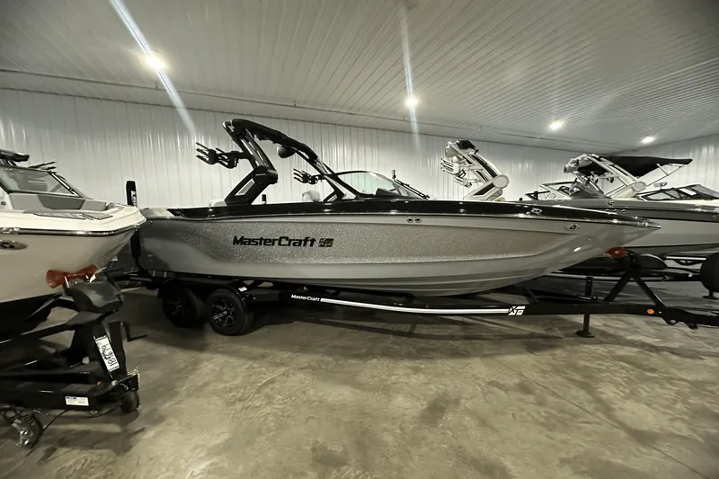 Slide: The Image of Mastercraft XT25 2024 - 11