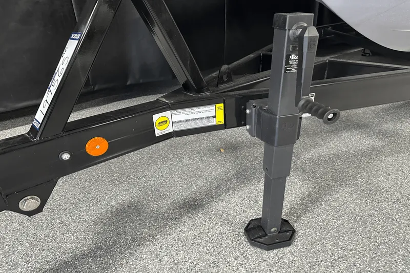 Slide: The Image of Mastercraft XT25 2024 - 62