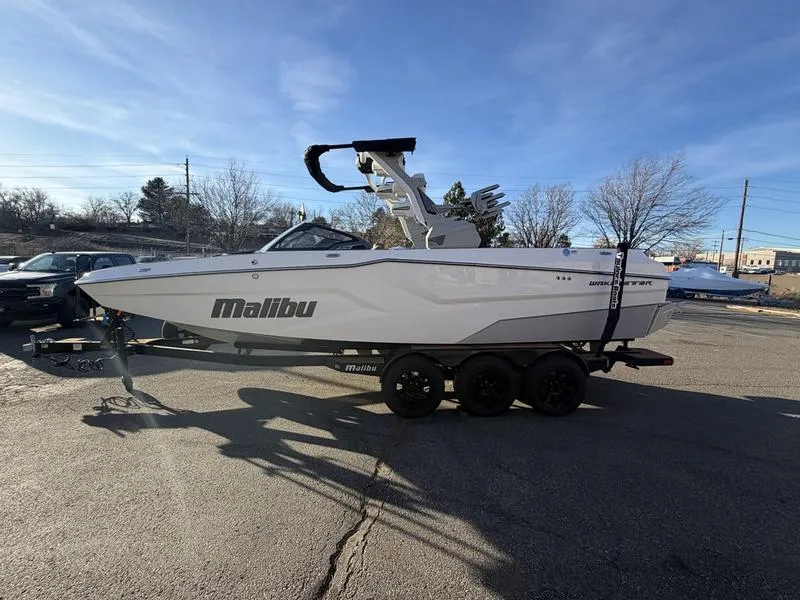 Slide: The Image of Malibu 24 MXZ 2026 - 3