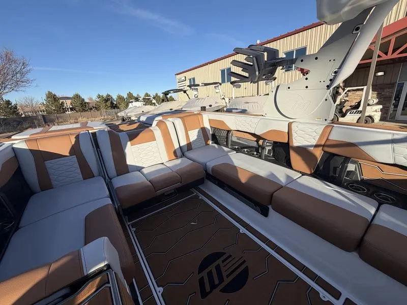 Slide: The Image of Malibu 24 MXZ 2026 - 22