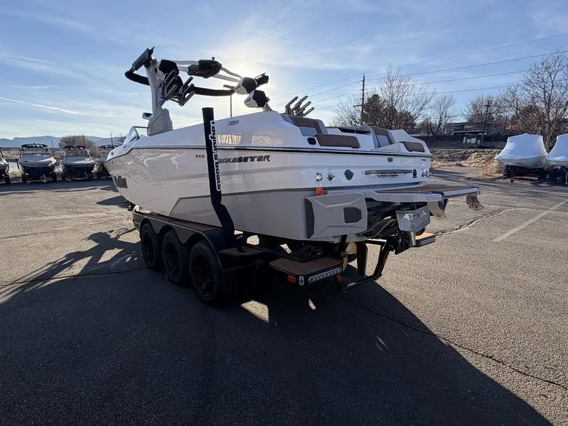 Slide: The Image of Malibu 24 MXZ 2026 - 5