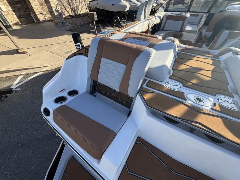 Slide: The Image of Malibu 24 MXZ 2026 - 28
