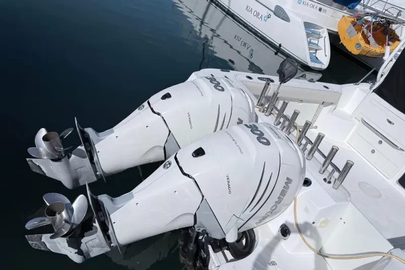 Slide: The Image of Boston Whaler 315 Conquest 2018 - 27