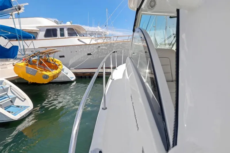 Slide: The Image of Boston Whaler 315 Conquest 2018 - 21