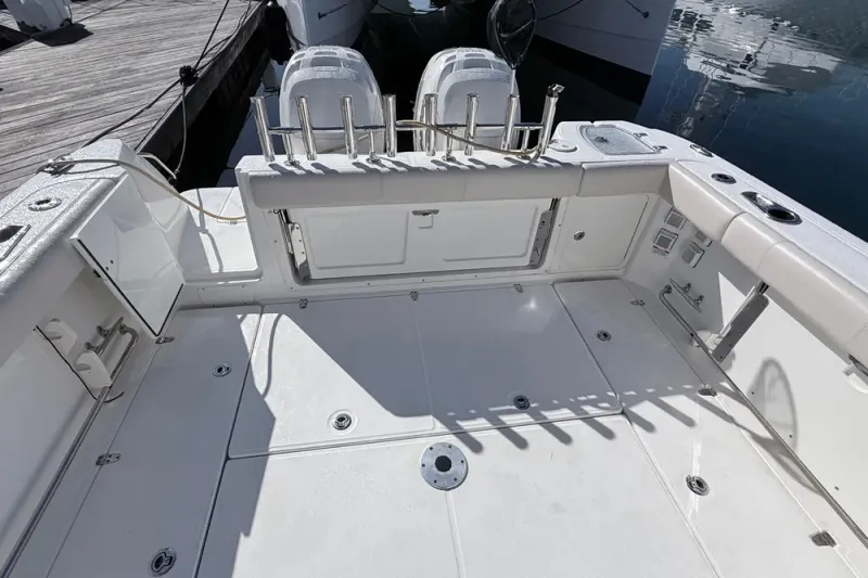 Slide: The Image of Boston Whaler 315 Conquest 2018 - 21