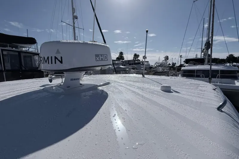 Slide: The Image of Boston Whaler 315 Conquest 2018 - 18