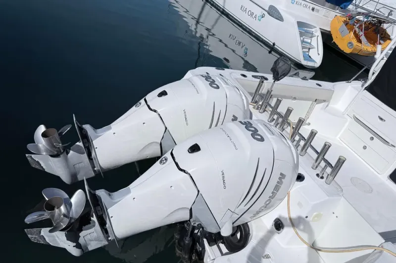 Slide: The Image of Boston Whaler 315 Conquest 2018 - 27