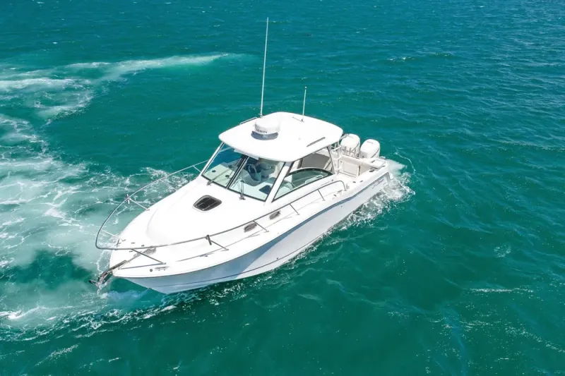 Slide: The Image of Boston Whaler 315 Conquest 2018 - 86