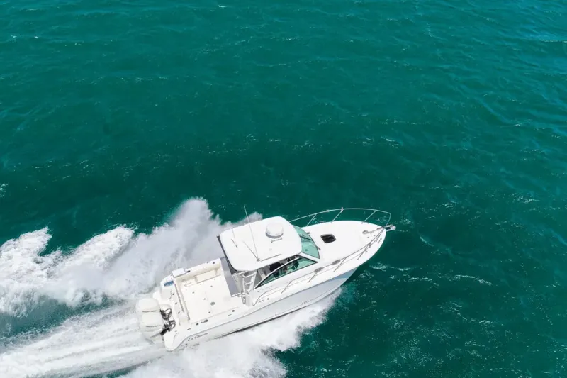 Slide: The Image of Boston Whaler 315 Conquest 2018 - 73