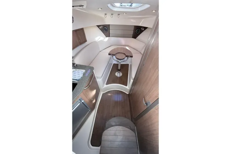Slide: The Image of Boston Whaler 315 Conquest 2018 - 5
