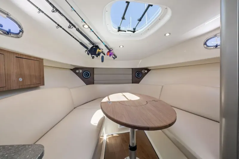Slide: The Image of Boston Whaler 315 Conquest 2018 - 35