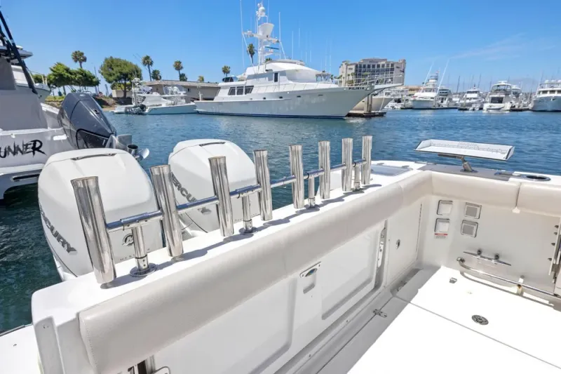 Slide: The Image of Boston Whaler 315 Conquest 2018 - 15