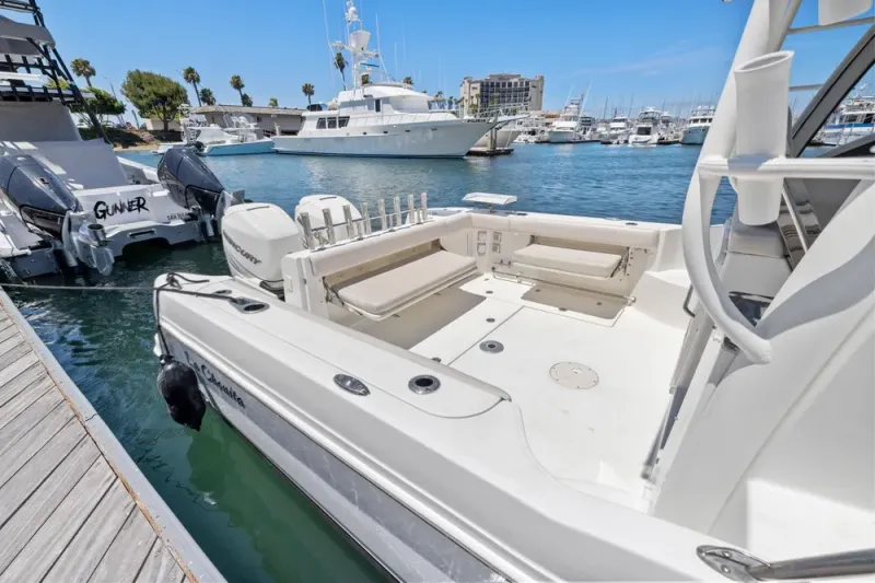 Slide: The Image of Boston Whaler 315 Conquest 2018 - 12