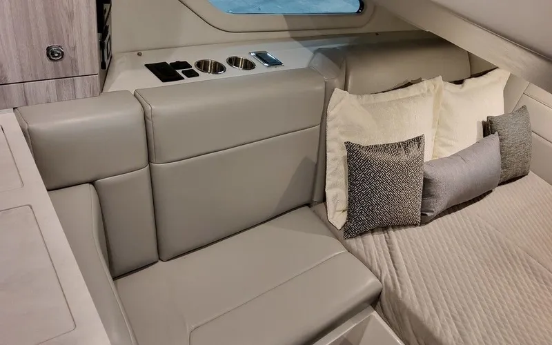 Slide: The Image of Formula 360 Crossover Bowrider 2026 - 34