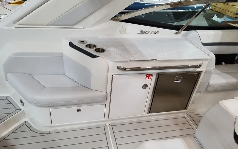 Slide: The Image of Formula 360 Crossover Bowrider 2026 - 11