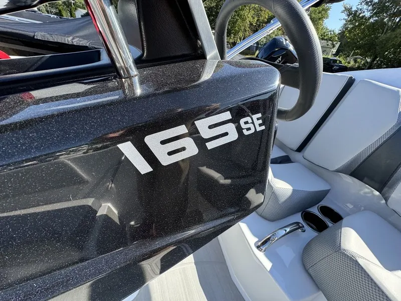 Slide: The Image of Scarab 165 SE 2025 - 7