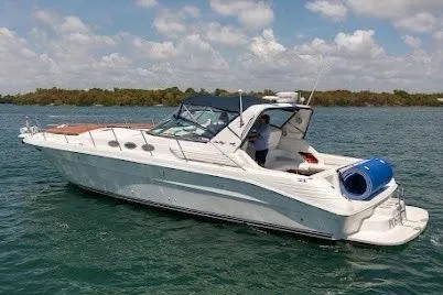 Slide: The Image of Sea Ray 400 Express Cruiser 1997 - 1