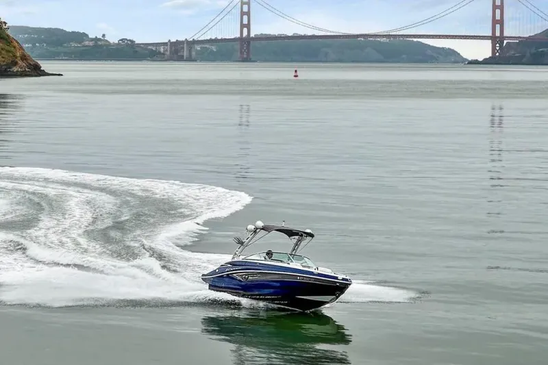 Slide: The Image of Crownline Boats 255 SS SURF 2022 - 8