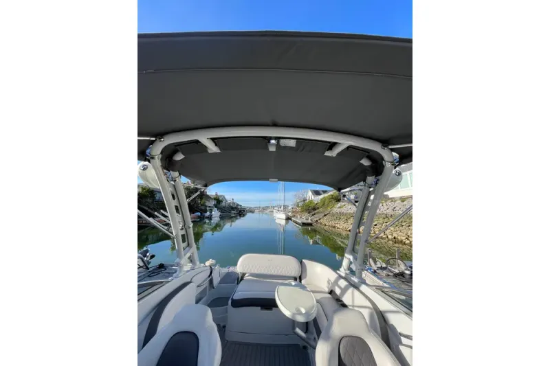 Slide: The Image of Crownline Boats 255 SS SURF 2022 - 20