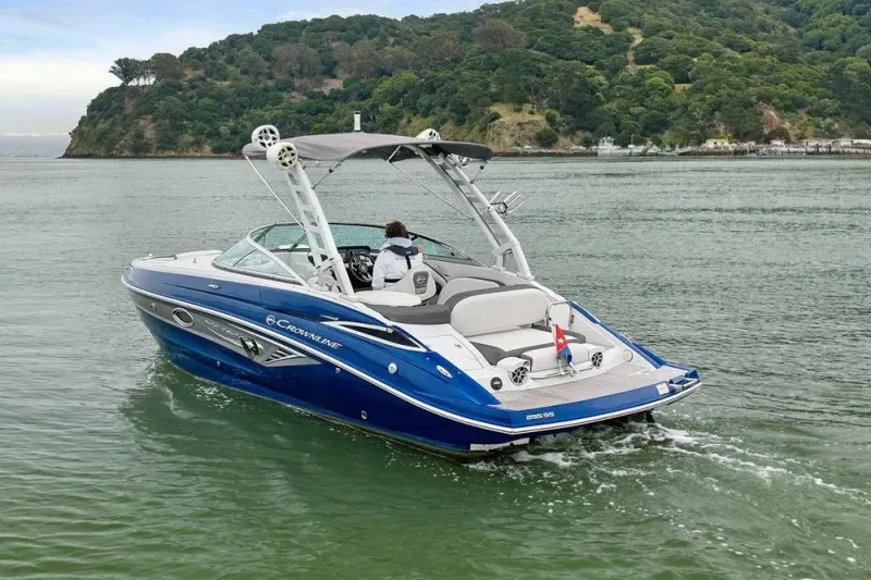Slide: The Image of Crownline Boats 255 SS SURF 2022 - 14