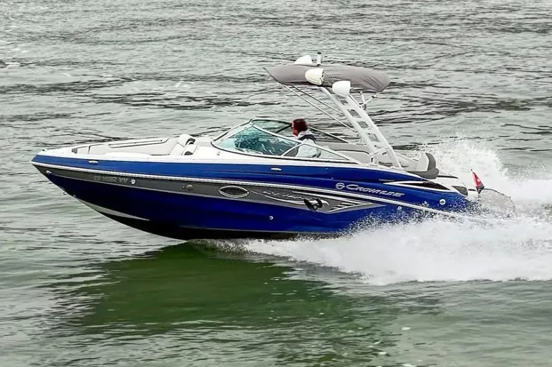 Slide: The Image of Crownline Boats 255 SS SURF 2022 - 5