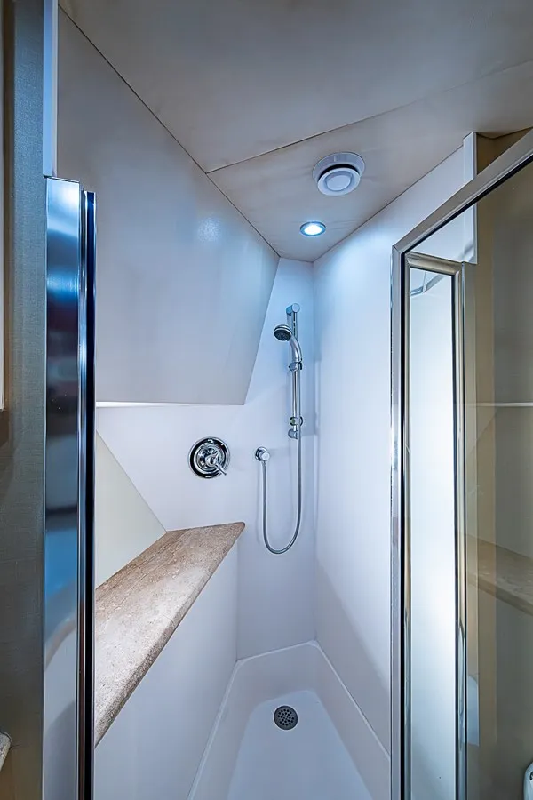 Slide: The Image of PACIFIC MARINER Diamond 2005 - 42