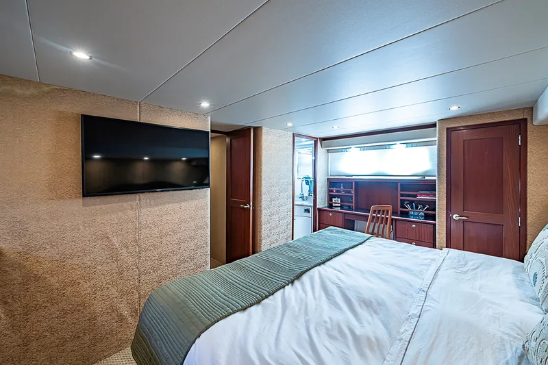 Slide: The Image of PACIFIC MARINER Diamond 2005 - 70