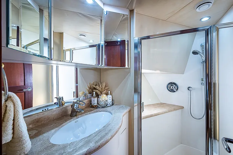 Slide: The Image of PACIFIC MARINER Diamond 2005 - 40