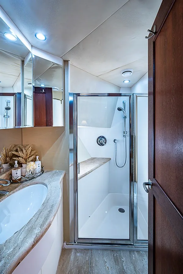 Slide: The Image of PACIFIC MARINER Diamond 2005 - 41