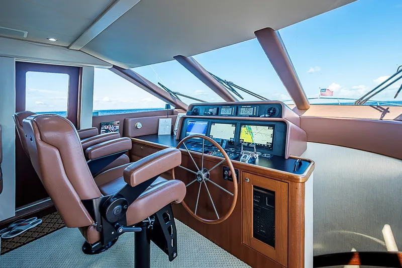 Slide: The Image of PACIFIC MARINER Diamond 2005 - 82