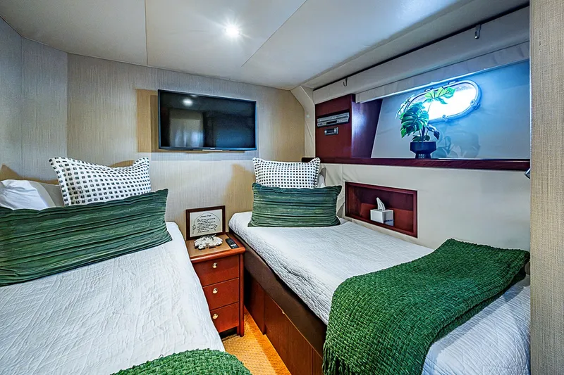 Slide: The Image of PACIFIC MARINER Diamond 2005 - 59