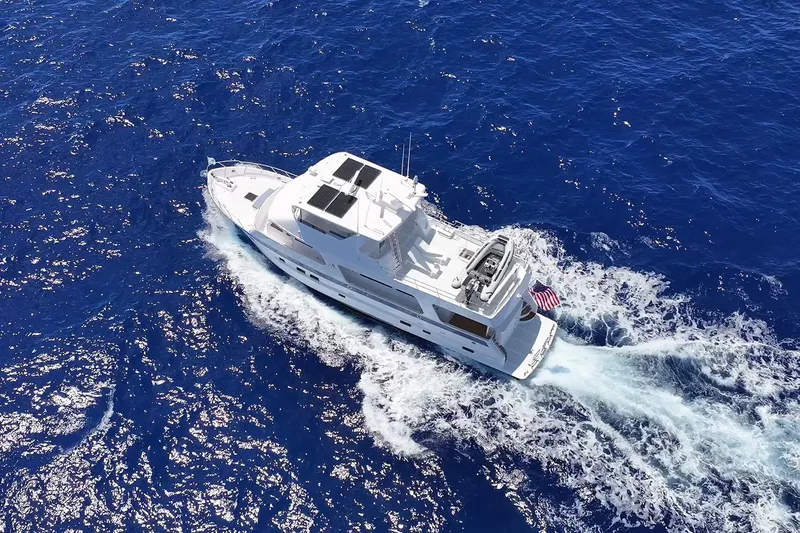 Slide: The Image of Outer Reef 720 Motoryacht 2024 - 3