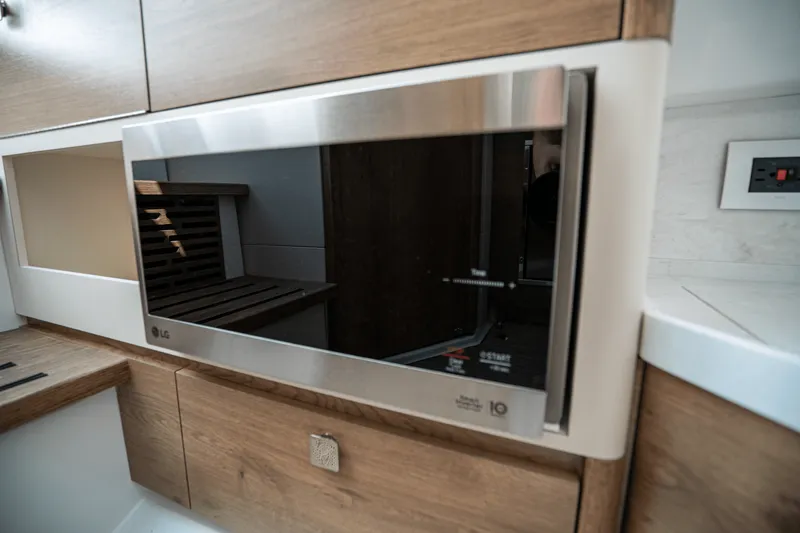 Slide: The Image of Bertram 39CC 2024 - 28