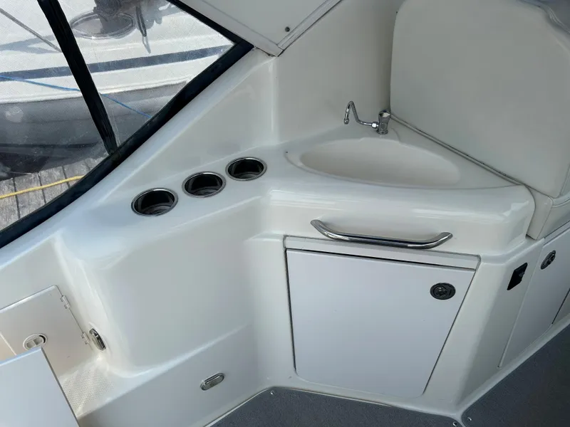 Slide: The Image of Bayliner 305 2007 - 11