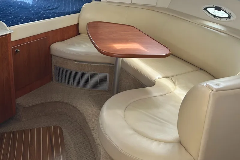 Slide: The Image of Bayliner 305 2007 - 15