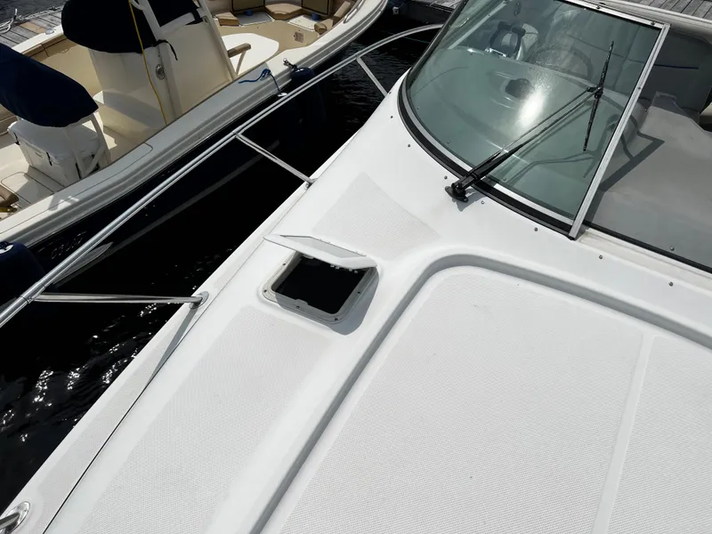 Slide: The Image of Bayliner 305 2007 - 28