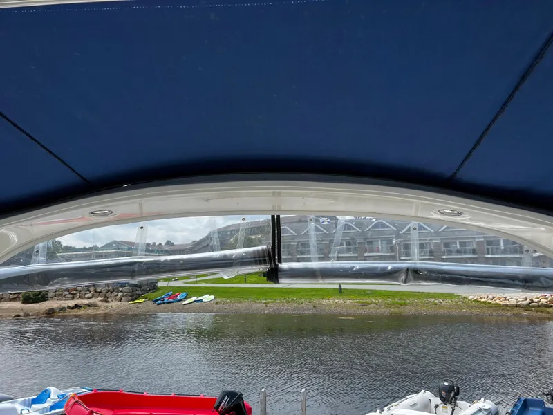 Slide: The Image of Bayliner 305 2007 - 30
