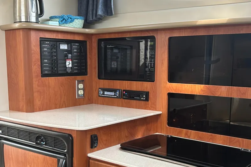 Slide: The Image of Bayliner 305 2007 - 41