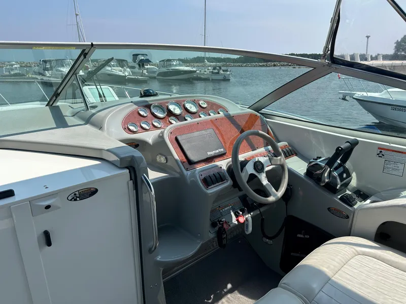 Slide: The Image of Bayliner 305 2007 - 8