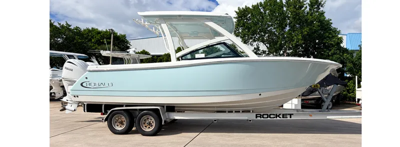 The Image of Robalo R277 2026 - 0