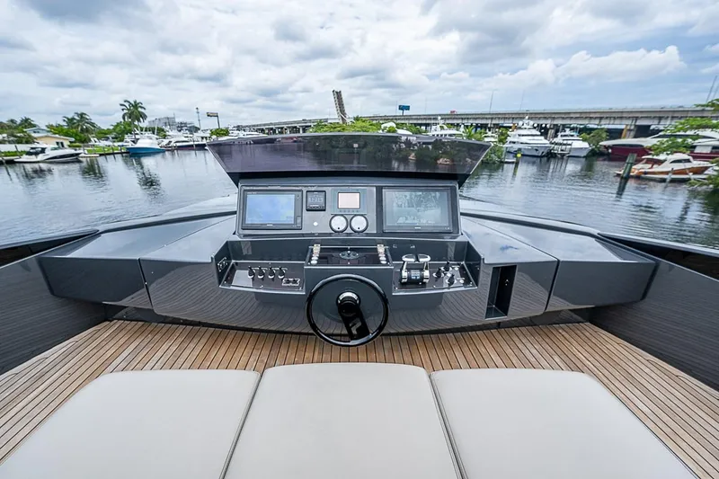 Slide: The Image of Pershing 92 Express 2014 - 34