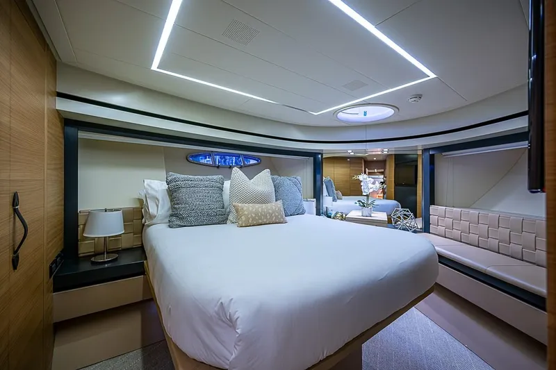 Slide: The Image of Pershing 92 Express 2014 - 16