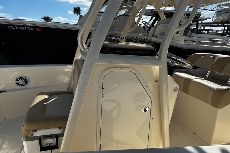 Slide: The Image of Scout 195 Sportfish 2024 - 10